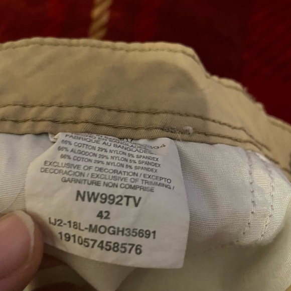 Shorts - Picture 3 of 3